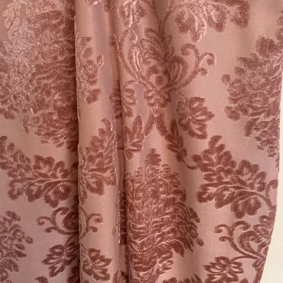 Bodycon Velvet midi dress - Picture 4 of 5